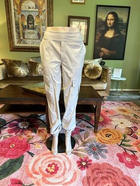 Athleta Women's Tan Cargo Pants